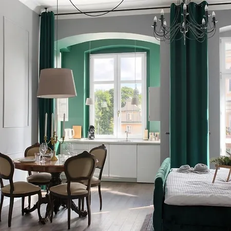 Market Square Spot 아파트